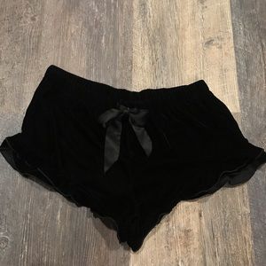 Victoria’s Secret Velvet ruffle shorts M